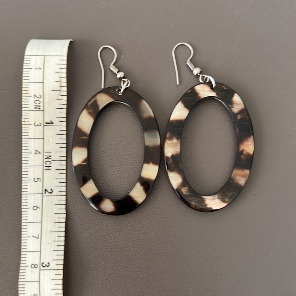 Artist crafted handmade striped oval earrings - Picture 3 of 4